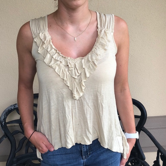 julie's closet Tops - Gold Tank Top